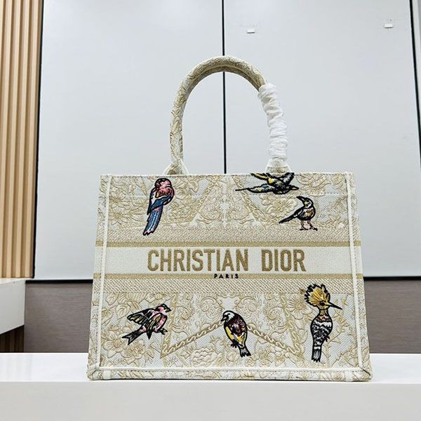 Dior Large Embroidered Tote Bag Replica Book Tote deu27040 Dior Large Embroidered Tote Bag Replica Book Tote deu27040