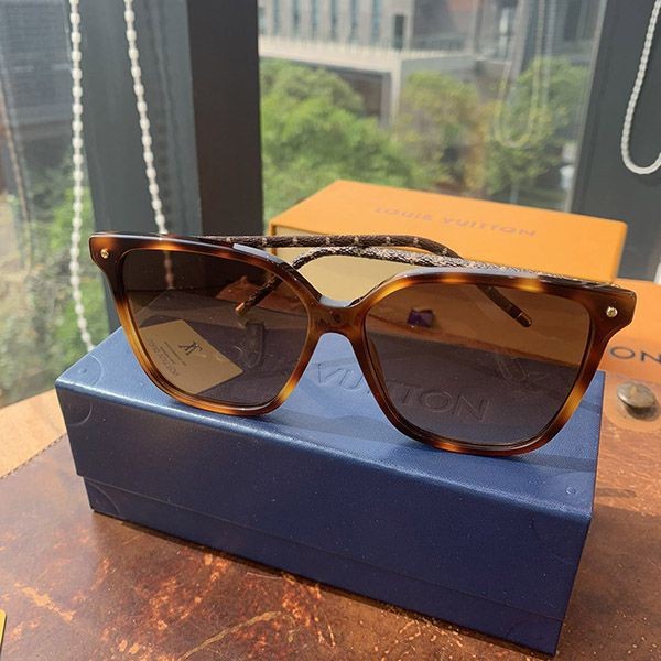 Very popular! Louis Vuitton sunglasses replica LV Air Square vuv04729