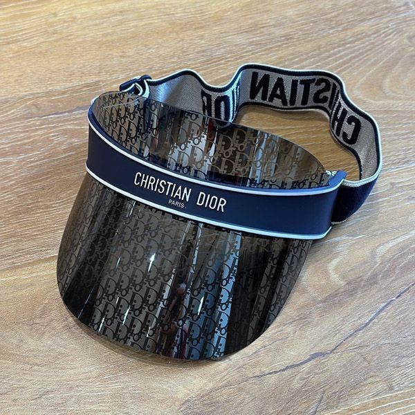 The hot topic! Dior Dior Club Sun Visor dei37530