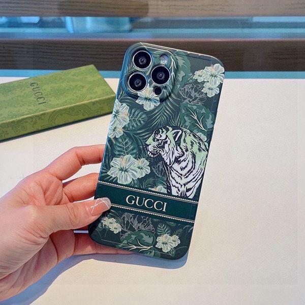 Very popular!! New color Gucci iPhone 14/13/12 case guc83088