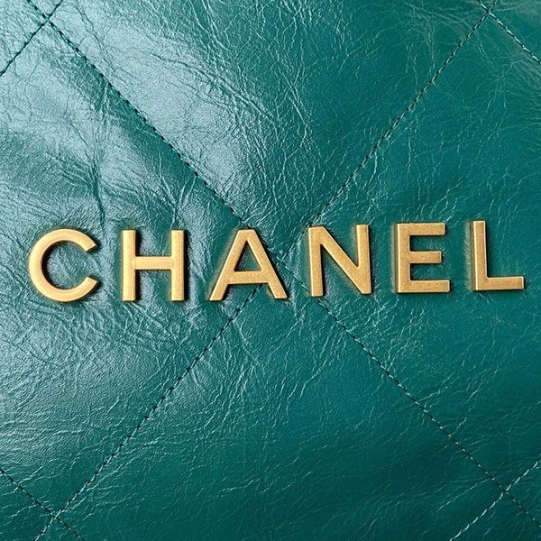 Chanel 22 handbag replica shiny calfskin shz60388