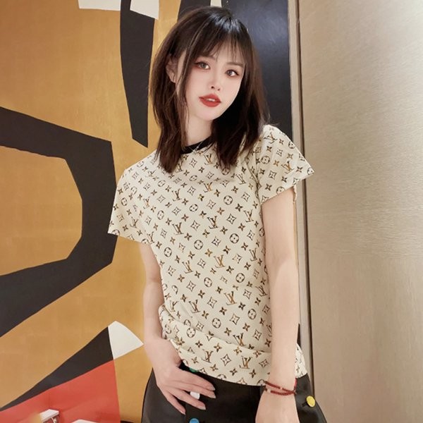 Competitive battle? Louis Vuitton Monogram T-shirt copy vur69330