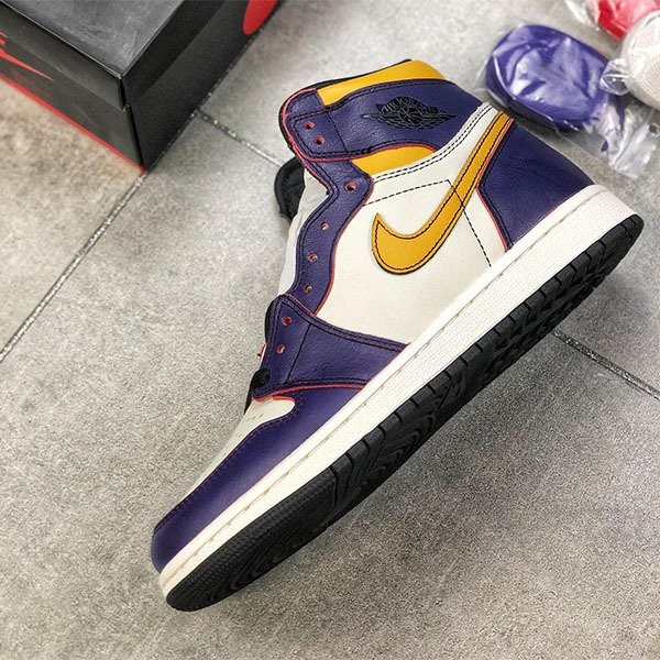 Super rare! Nike SB x Air Jordan 1 Replica Retro High OG nan88848