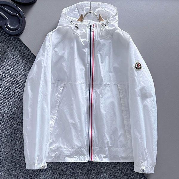 ★Popular in Japan! Moncler logo nylon parka jacket mog13617