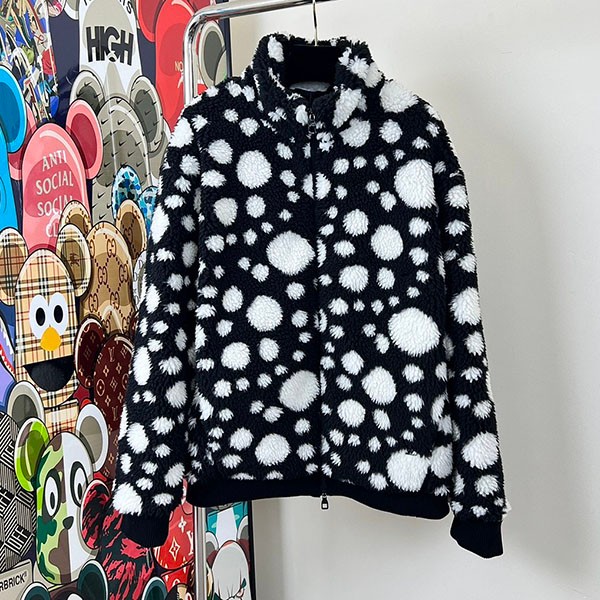 Louis Vuitton x Yayoi Kusama LV x YK Infinity Dot Fleece Blouson 1AB6HE Louis Vuitton x Yayoi Kusama LV x YK Infinity Dot Fleece Blouson 1AB6HE