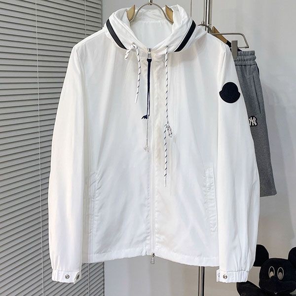 Very popular! Moncler back logo hooded jacket copy moc18648