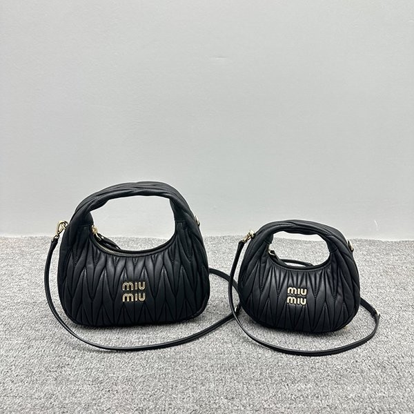 Miu Miu Wonder Replica Matelasse Recycled Nylon Shoulder Bag myf06688 Miu Miu Wonder Replica Matelasse Recycled Nylon Shoulder Bag myf06688