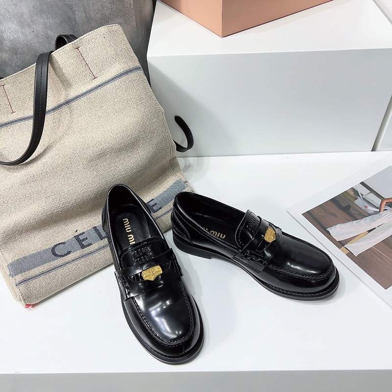 2022 Spring/Summer New Miu Miu Loafers Replica myf75625 2022 Spring/Summer New Miu Miu Loafers Replica myf75625