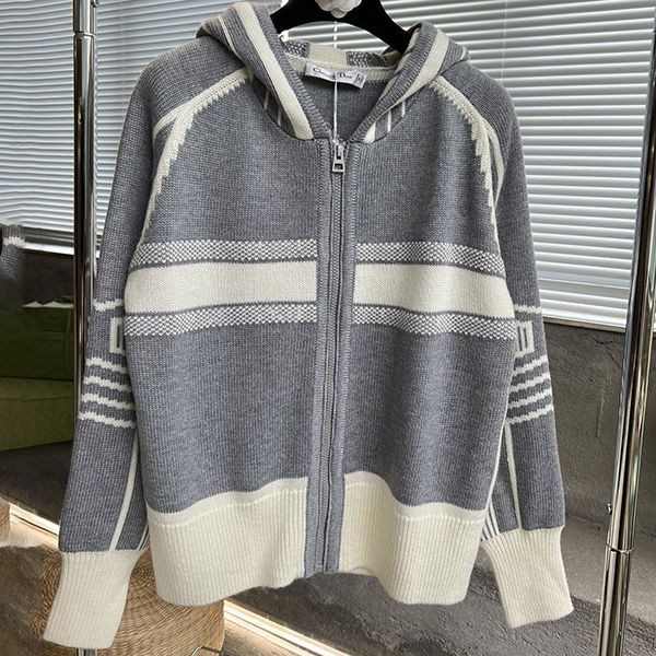 Eye-catching color Dior ALPS Quilted Midi Puffer Jacket Replica 144G61CM134 Eye-catching color Dior ALPS Quilted Midi Puffer Jacket Replica 144G61CM134