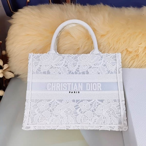 [Cute and easy to use] Dior Book Tote Replica Small Bag M1265ZROL_M925