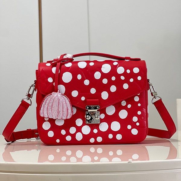 Classic Louis Vuitton YK Yayoi Kusama China exclusive polka dot mini bag vuw68116