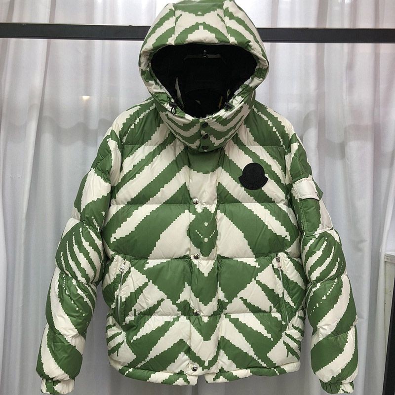 Very popular all over the world? Moncler 1952 limited edition down jacket copy ☆ Can be worn on both sides ☆ mom15925 Very popular all over the world? Moncler 1952 limited edition down jacket copy ☆ Can be worn on both sides ☆ mom15925