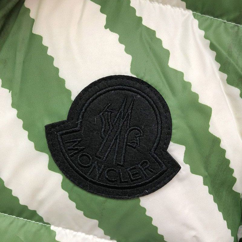 Very popular all over the world? Moncler 1952 limited edition down jacket copy ☆ Can be worn on both sides ☆ mom15925