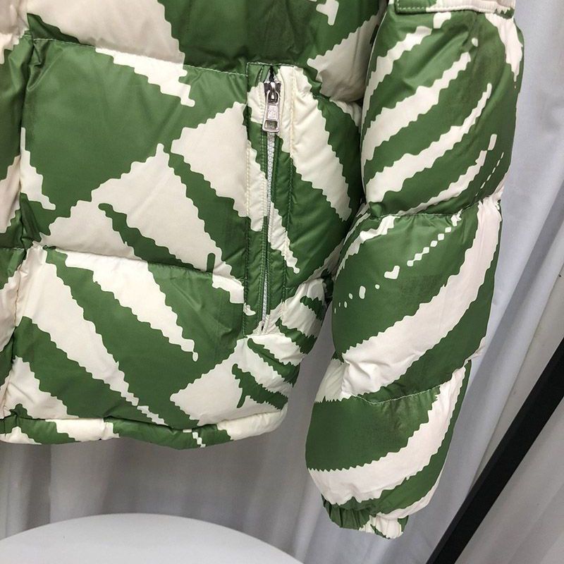 Very popular all over the world? Moncler 1952 limited edition down jacket copy ☆ Can be worn on both sides ☆ mom15925