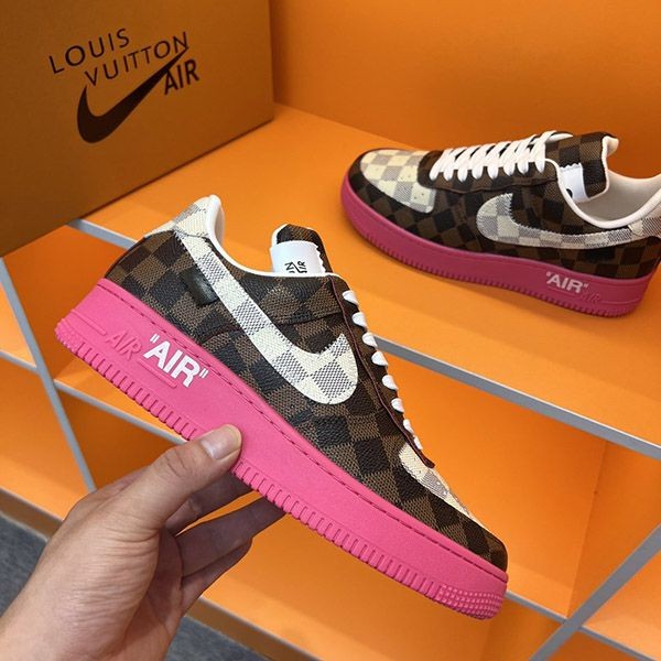 The hottest topic! Louis Vuitton x Nike Air Force 1 fake collaboration low-top sneakers vui17786