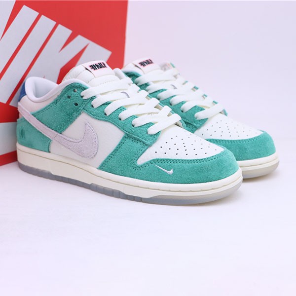 Limited Casina x Nike Dunk Low Green Replica (Korea Only) CZ6501-101