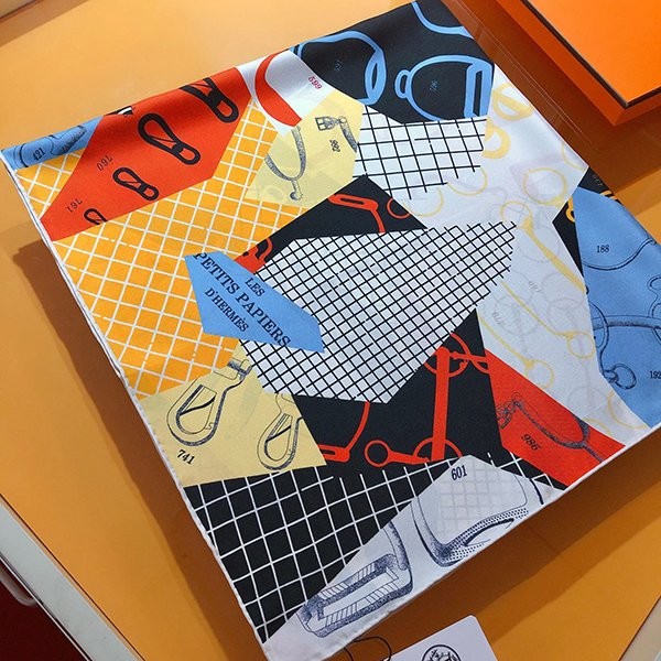 Must-have! Sold-out popular ☆ Elegant Hermes silk scarf replica eri95232