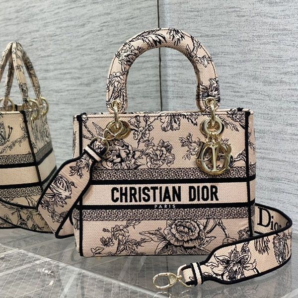 Cheap price! Dior LADY D-LITE medium bag replica dea09142 Cheap price! Dior LADY D-LITE medium bag replica dea09142