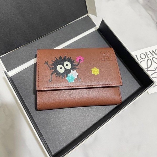[Miracle! First come, first served] Loewe Susuwatari Trifold Wallet Replica C643TR2X10