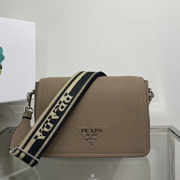 Rare Prada lettering logo leather shoulder bag replica put87570 Rare Prada lettering logo leather shoulder bag replica put87570