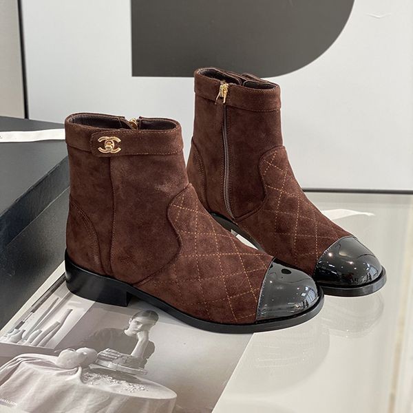 Perfect gift: Chanel short boots in stretch lambskin black, fake shw02746