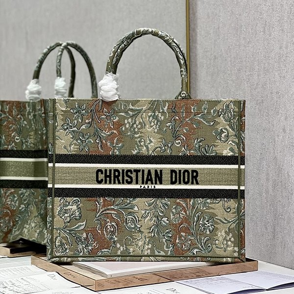 New limited edition? Dior book tote replica D-Stripes embroidery der72369