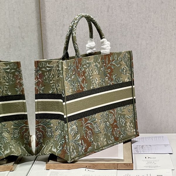 New limited edition? Dior book tote replica D-Stripes embroidery der72369