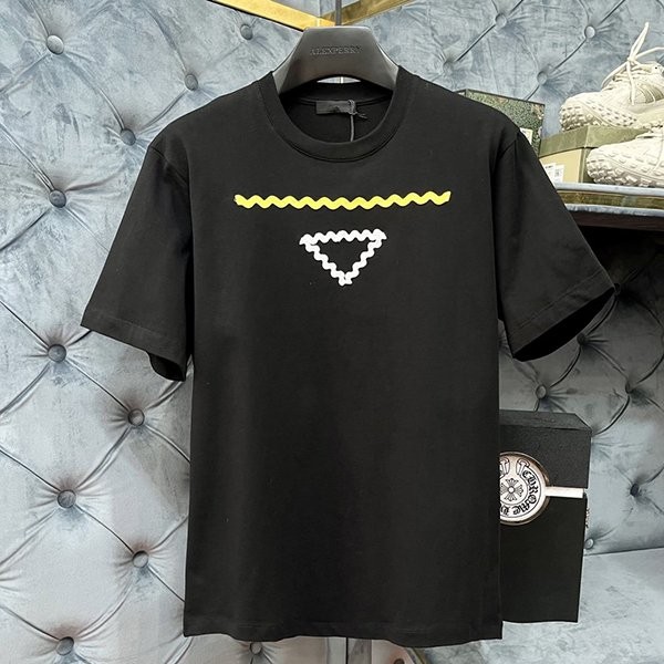 Perfect gift? Prada T-shirt replica cotton short sleeve 82482 Perfect gift? Prada T-shirt replica cotton short sleeve 82482