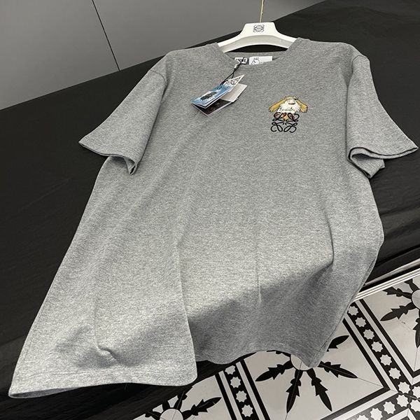 I definitely want it! Loewe x Howl's Moving Castle Calcifer pocket T-shirt parody loy08371