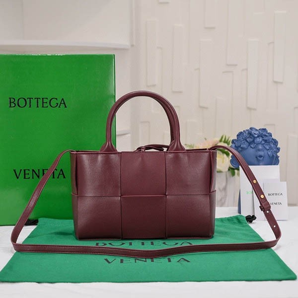 I definitely want it! Bottega Veneta Replica Mini Arco Tote Bag boi04568 I definitely want it! Bottega Veneta Replica Mini Arco Tote Bag boi04568