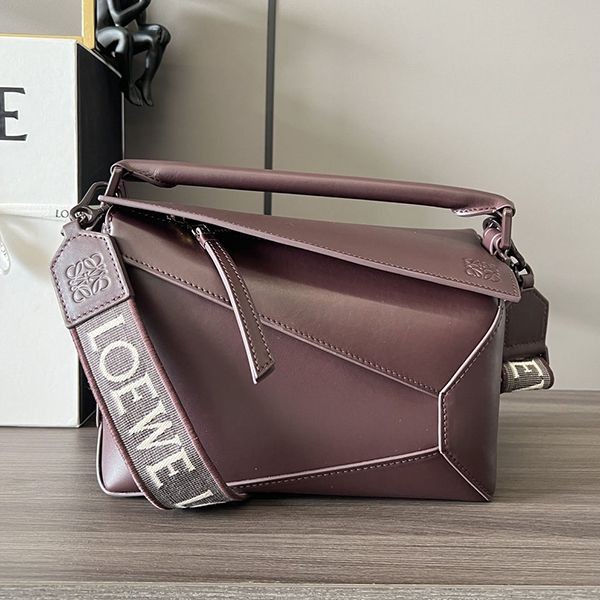 The latest and fashionable Loewe shoulder bag copy PUZZLE Nano Puzzle Bag lor54670