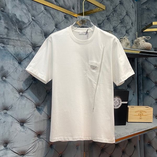 Fashionable? Prada replica logo T-shirt with pocket and short sleeves pue02325 Fashionable? Prada replica logo T-shirt with pocket and short sleeves pue02325