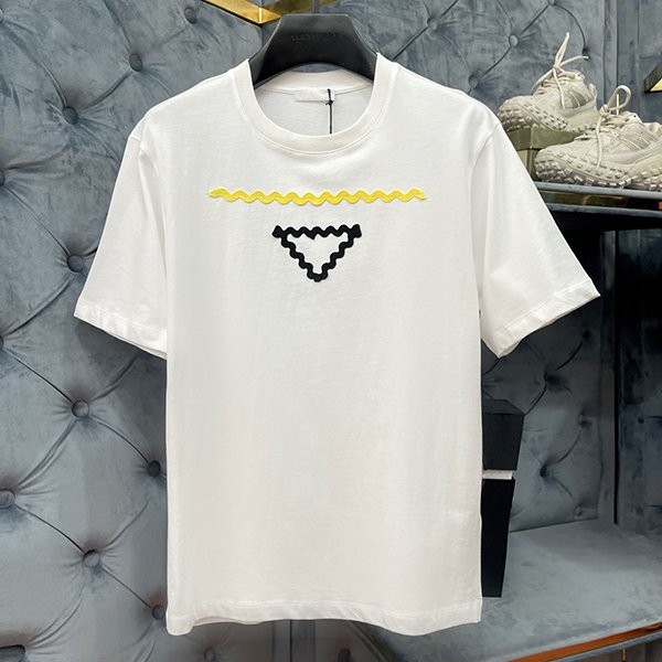 Very popular! Replica Prada T-shirt, cotton, short sleeve, 82482, new color, rare, puf46353 Very popular! Replica Prada T-shirt, cotton, short sleeve, 82482, new color, rare, puf46353