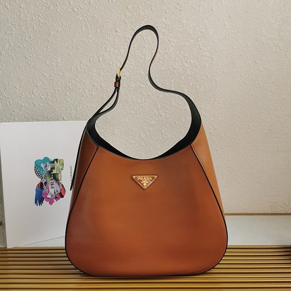 Hard to find Prada triangle logo leather shoulder bag replica puk43151
