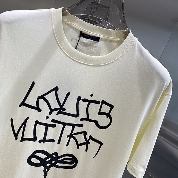 New Louis Vuitton Replica Printed T-shirt in 2 colors vua63556