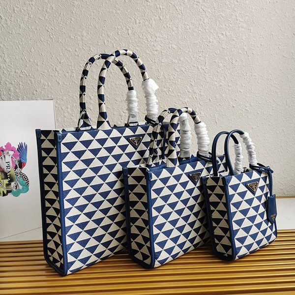 Very popular? Prada Symbol Embroidered Jacquard Bag Replica Very popular? Prada Symbol Embroidered Jacquard Bag Replica