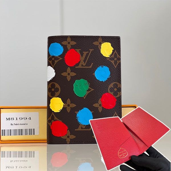 ★Safe shipping with tracking Yayoi Kusama collaboration Louis Vuitton fake Couverture Passport NM M81994 ★Safe shipping with tracking Yayoi Kusama collaboration Louis Vuitton fake Couverture Passport NM M81994