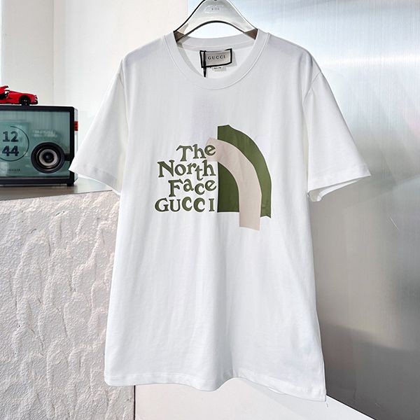 Secured Gucci North Face fake collaboration logo T-shirt guz02942 Secured Gucci North Face fake collaboration logo T-shirt guz02942