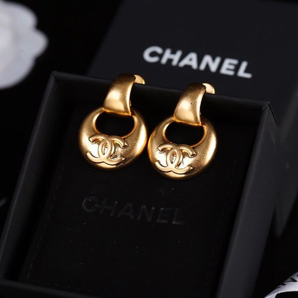 Love at first sight? Chanel CC mark heart motif earrings replica shc76376 Love at first sight? Chanel CC mark heart motif earrings replica shc76376