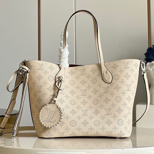 The hot topic! Louis Vuitton fake Mahina Blossom tote bag vux23834