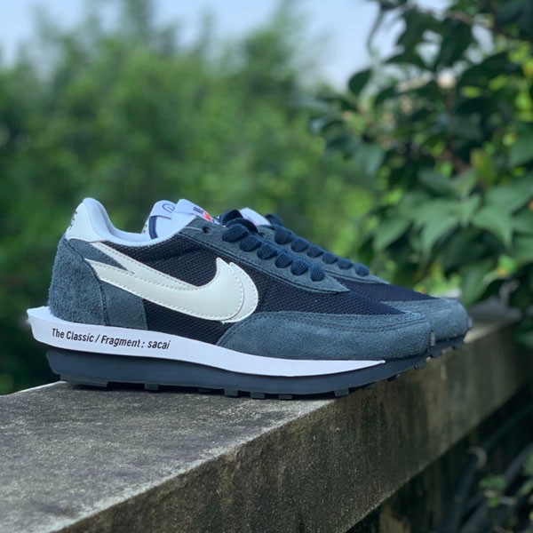 Eye-catching colors Sacai x Nike Replica Pegasus Vaporfly Sneakers SP DH2684-400