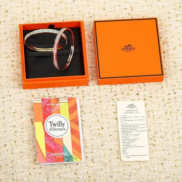 Perfect as a gift? Hermes bracelet copy erg77565