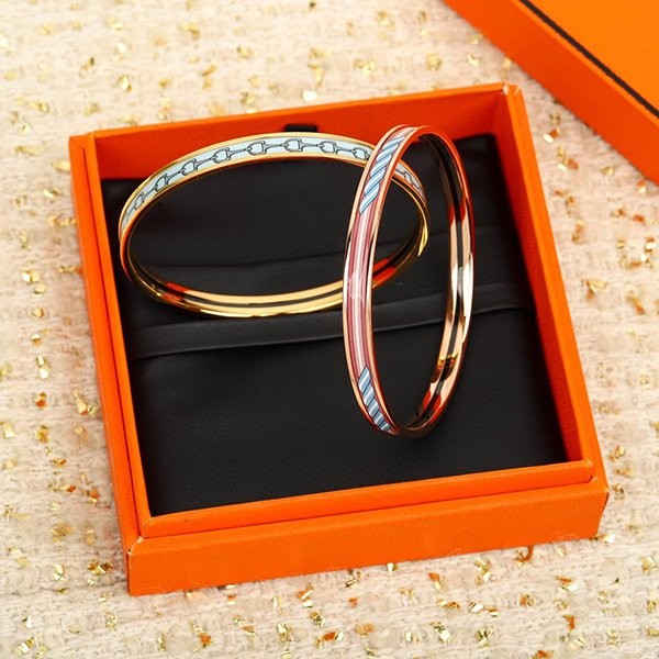 Perfect as a gift? Hermes bracelet copy erg77565