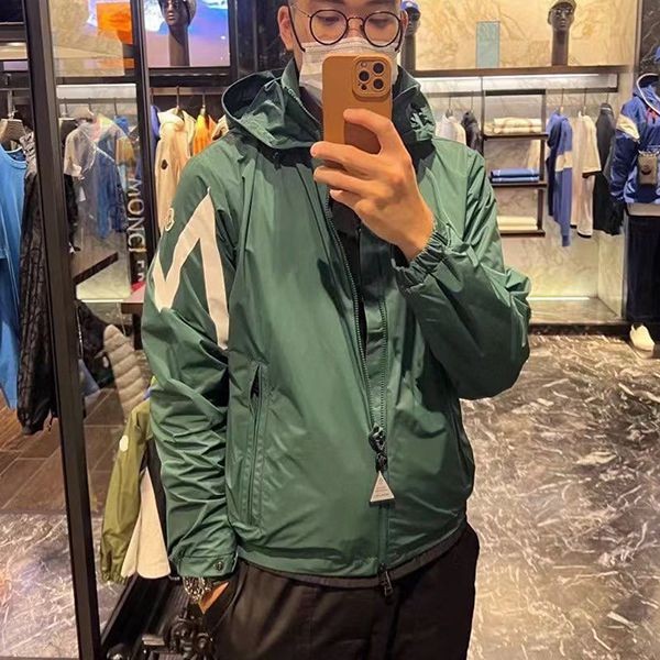 Very popular! Moncler windbreaker outerwear replica moq11440 Very popular! Moncler windbreaker outerwear replica moq11440