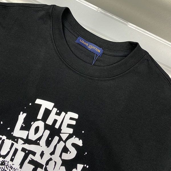 I definitely want it! Louis Vuitton LV concert print T-shirt copy vub49851