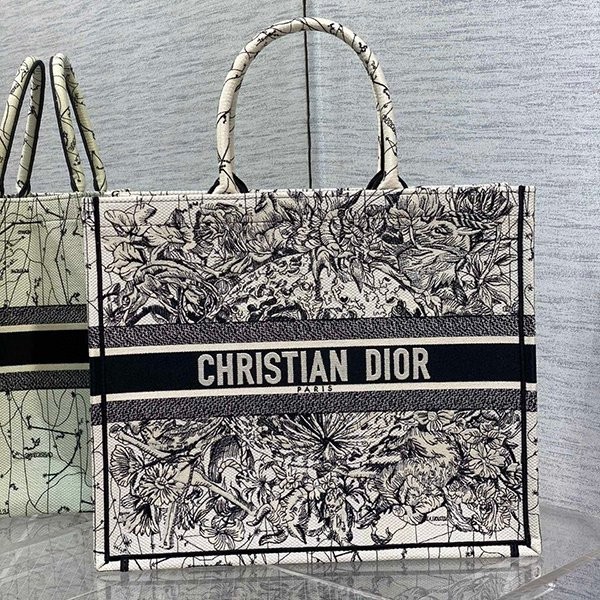 No.1 in popularity [Used by many celebrities] Dior Book Tote Fake deo90178