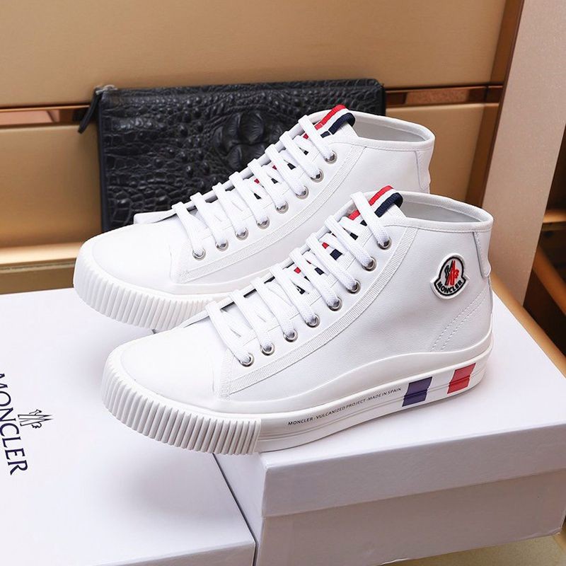 Love at first sight? Moncler LISSEX lace-up sneakers replica moa47144
