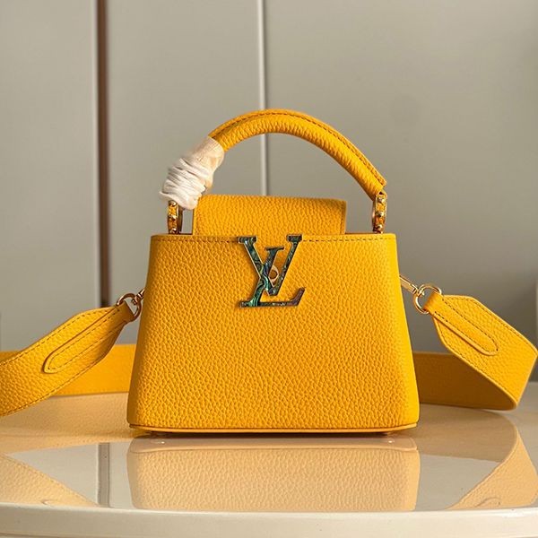 Love at first sight? Louis Vuitton Capucines MINI handbag replica vur10834 Love at first sight? Louis Vuitton Capucines MINI handbag replica vur10834