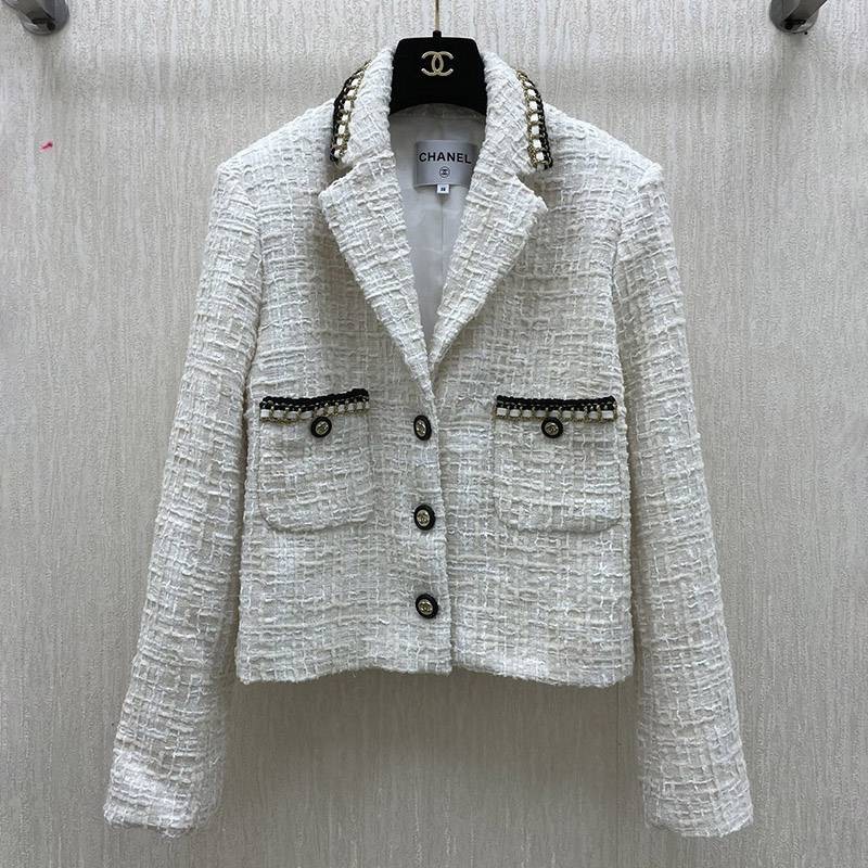 Want it? Super limited edition! Super cute Chanel copy latest coat shu18260
