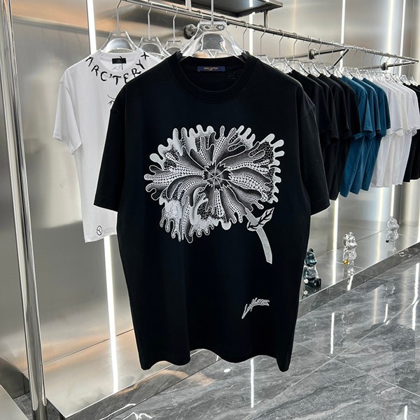 Louis Vuitton Psychedelic Flower T-shirt Replica Yayoi Kusama LV vur84140 Louis Vuitton Psychedelic Flower T-shirt Replica Yayoi Kusama LV vur84140